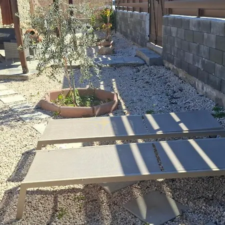 The River House * Kato Pyrgos