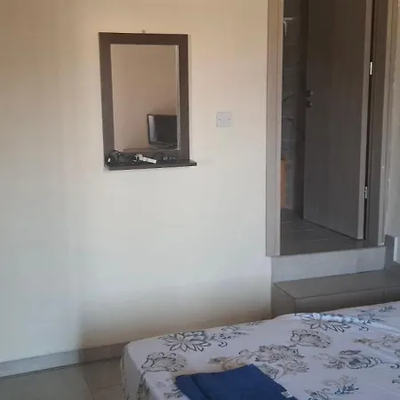 Holiday home The River House Kato Pyrgos